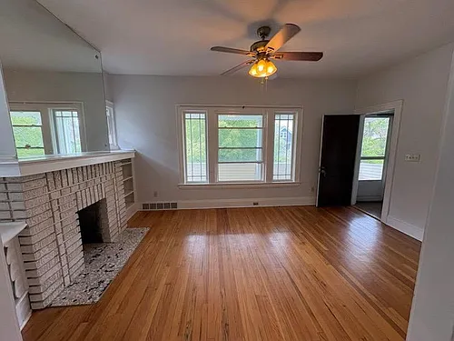 1235 Lakeland Ave #UP Photo 1 1235 Lakeland Ave #UP Photo 1