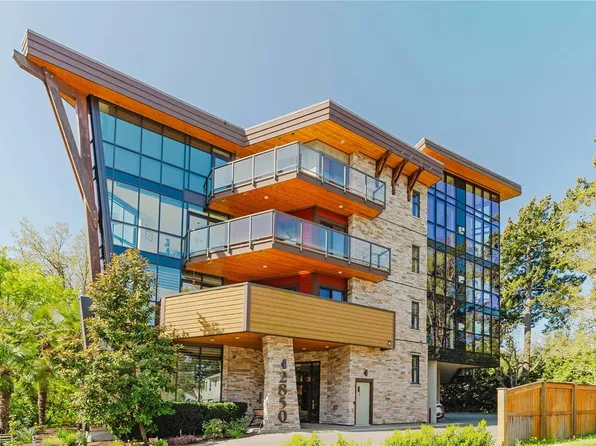 2850 Aldwynd Rd #402, Langford, BC V9B 3S7