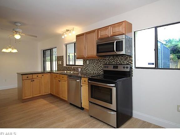 3rd image of 3452 Brink Cir