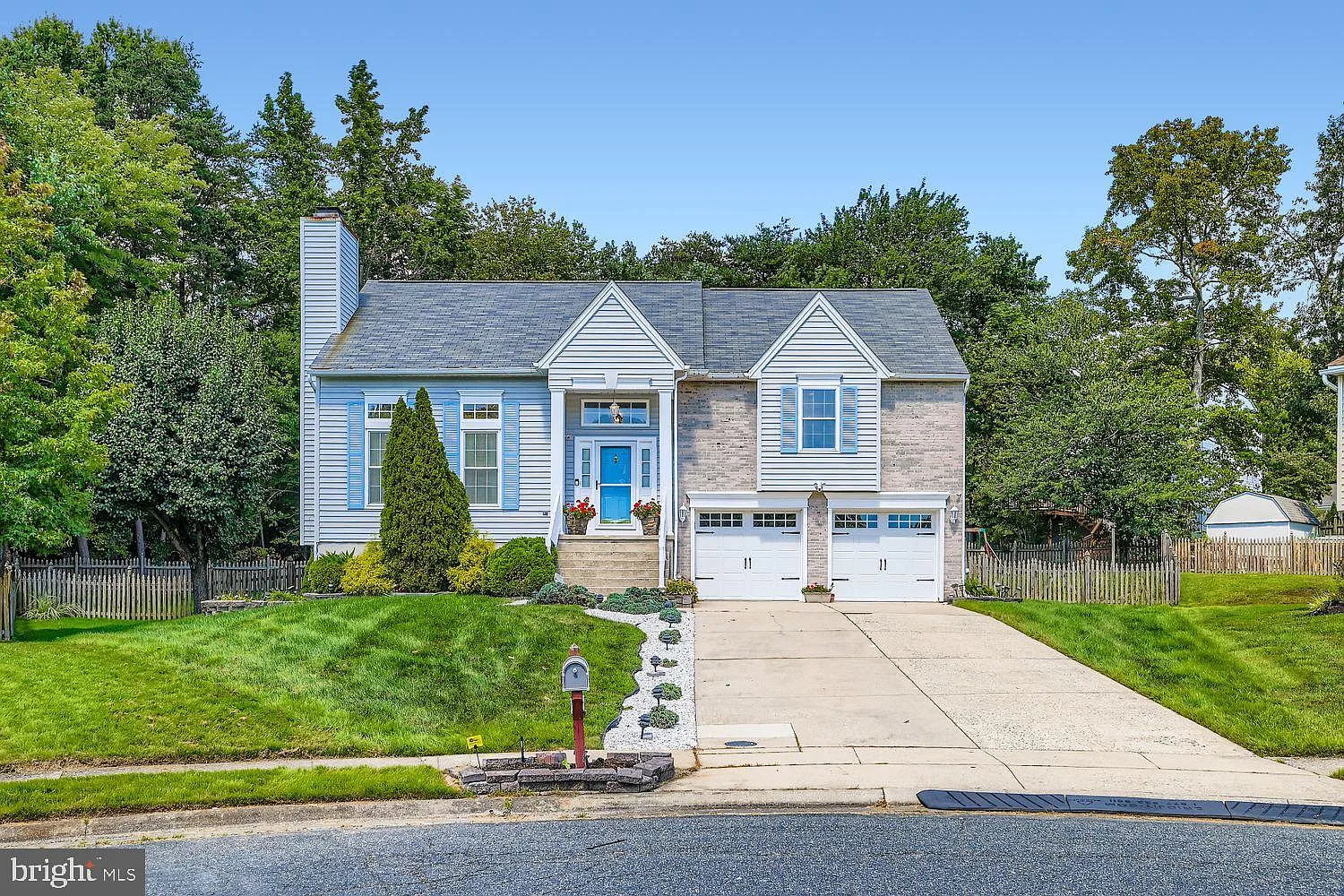 416 Arrow Wood Ct photo 1
