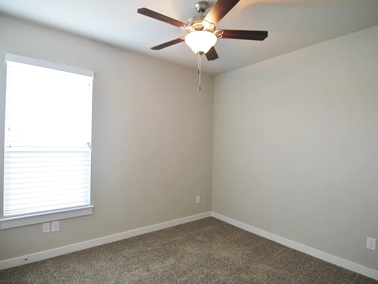 502 Creekside Frst — Photo 8