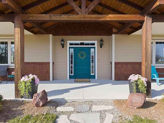 5th image of 190 Lakeshore Rd