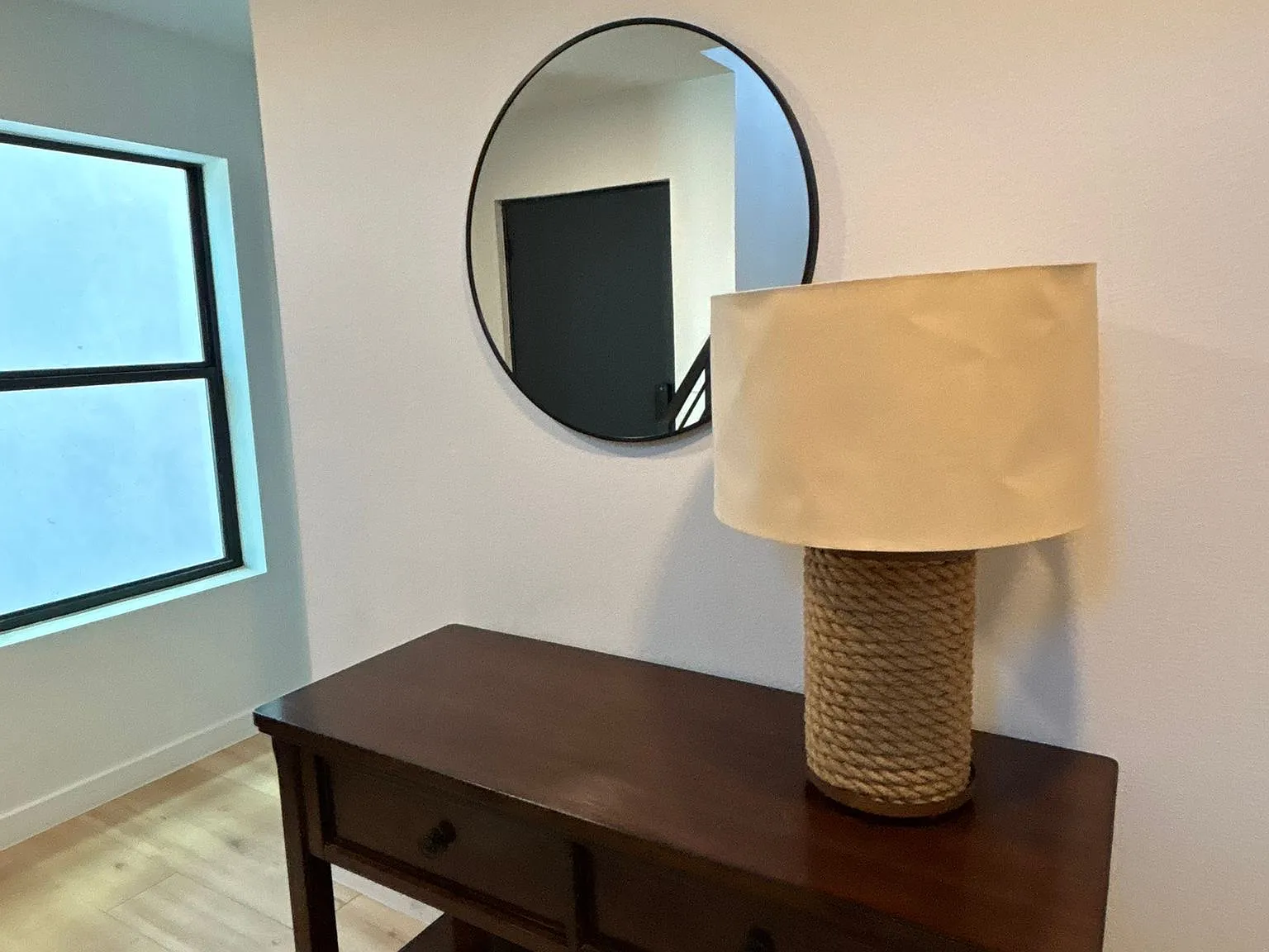 3 bed, 3.5 bath, 2551 sqft, $2,900 — Photo 3