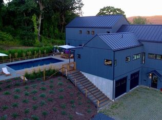 102 Sky Farm Rd, Copake, NY 12516