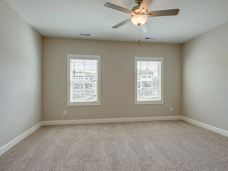 410 Portsdale Dr — Photo 15