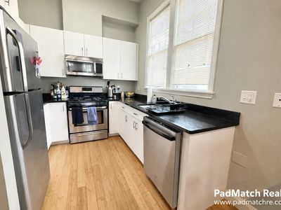 195 W 3rd St #2, Boston, MA, 02127