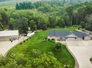 18315 Dahlia St NW, Oak Grove, MN 55011