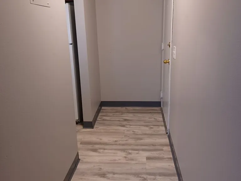 ONE & TWO BEDROOM APARTMENTS IN ANKENY! — Photo 32