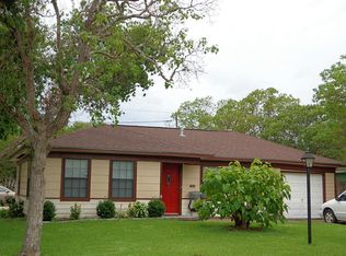 903 W 9th St, Freeport, TX 77541