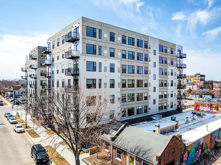 Lago Apartments — Photo 60