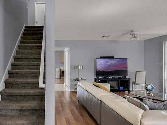 5th image of 1136 Epson Oaks Way