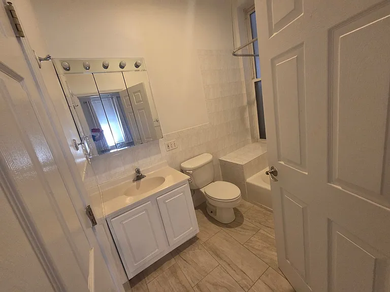 1507 N Hudson Ave — Photo 16