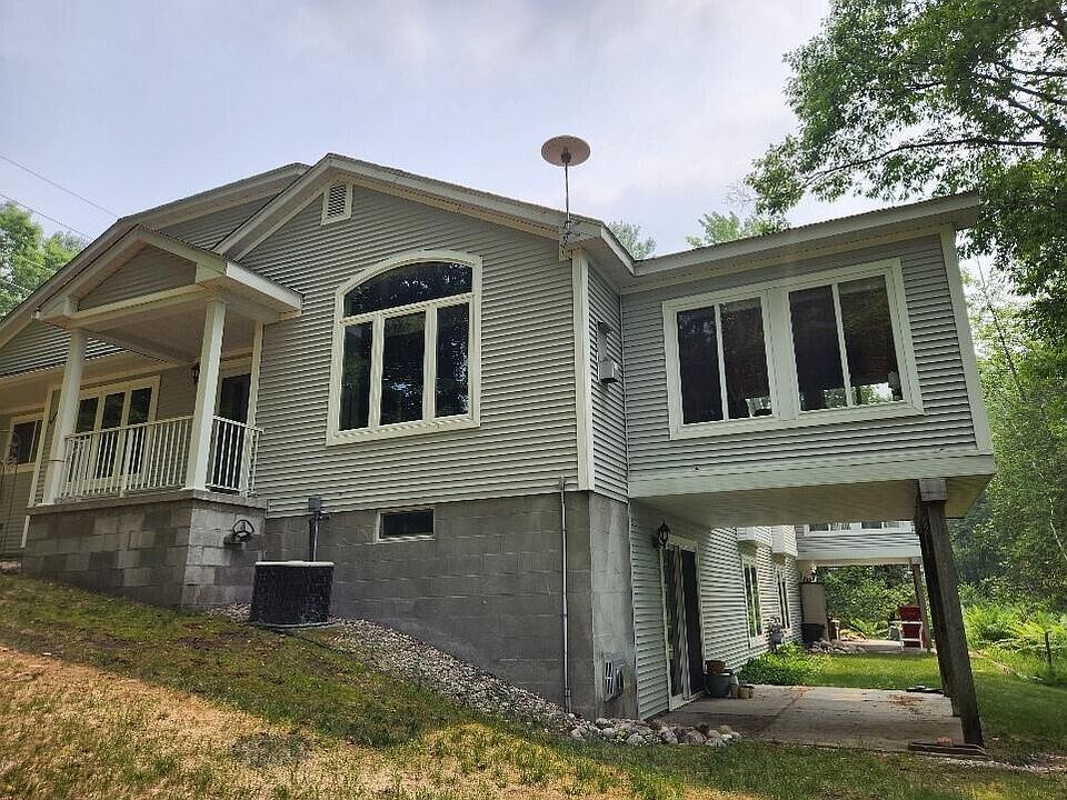 1st image of 1290 Fox Farm Dr