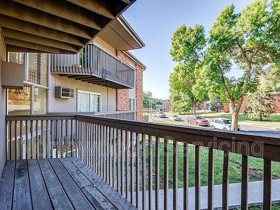 5th image of 2209 Skillman Ave E #314