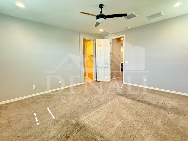 731 W Winchester Dr — Photo 15