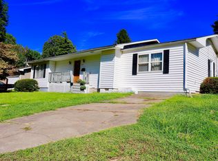 1211 Oak Ridge Dr, Neosho, MO 64850