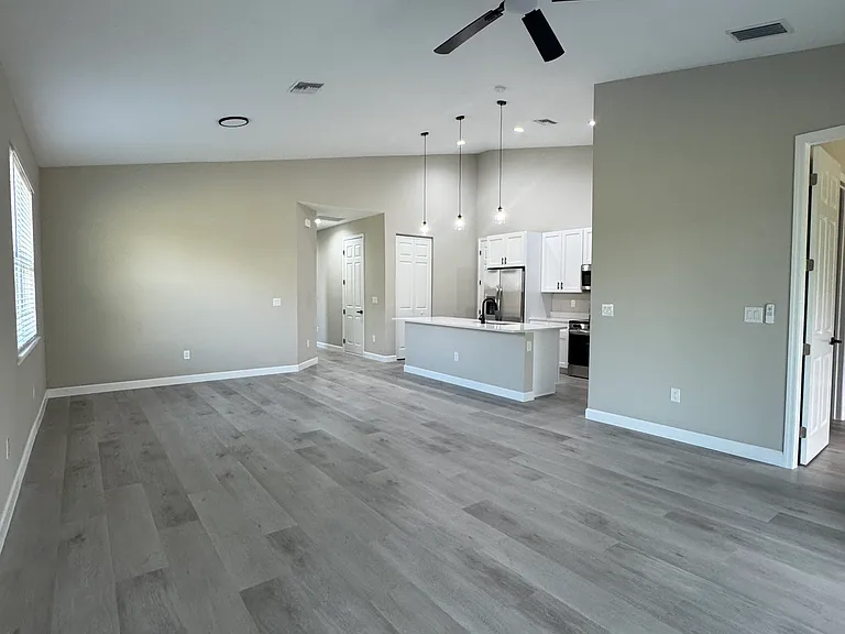 13242 Blytheville Ave #B — Photo 6
