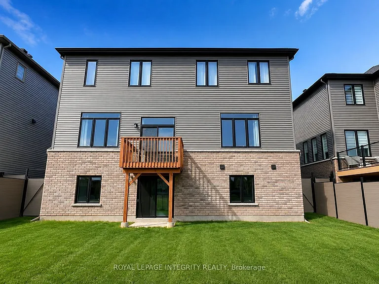 747 Coast Cir — Photo 22