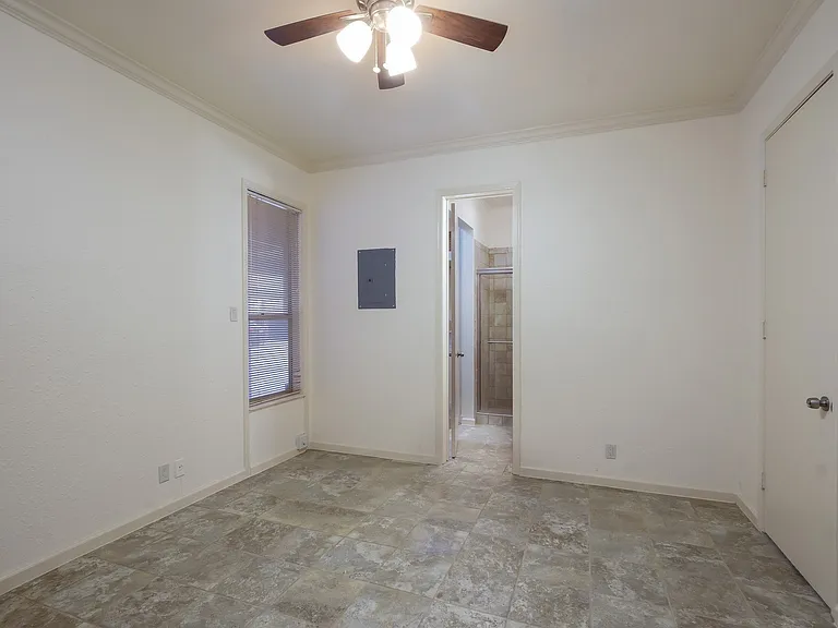 7707 Broadway St #23A — Photo 12