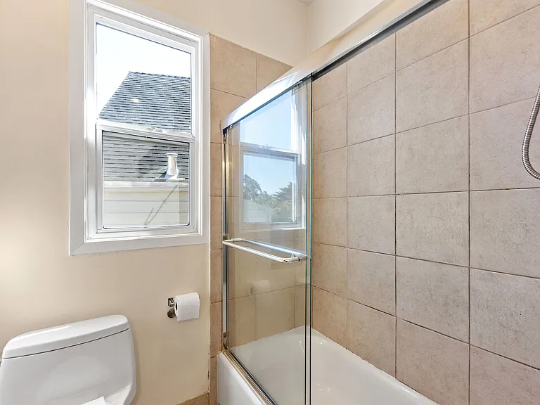 227 Chenery St — Photo 17