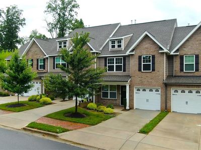 104 Ragsdale Rd, Jamestown, NC, 27282