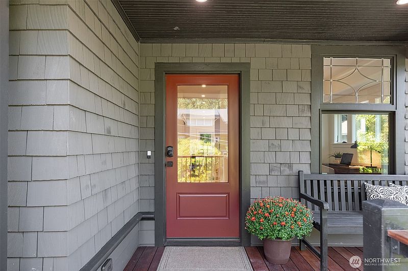 2nd image of 1743 26th Avenue E
