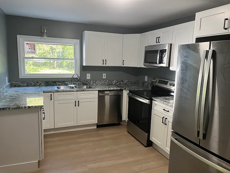 803 Park Dr — Photo 11