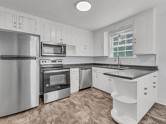 2nd image of 116 Allenwood Dr