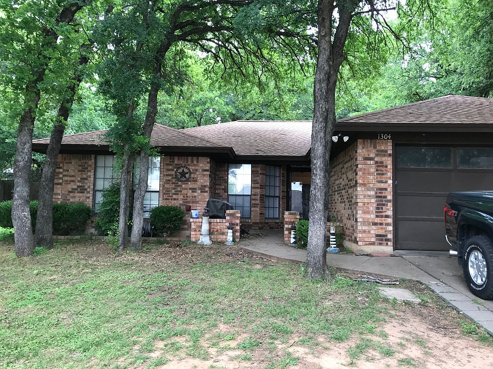 1st image of 1304 Spanish Moss Dr