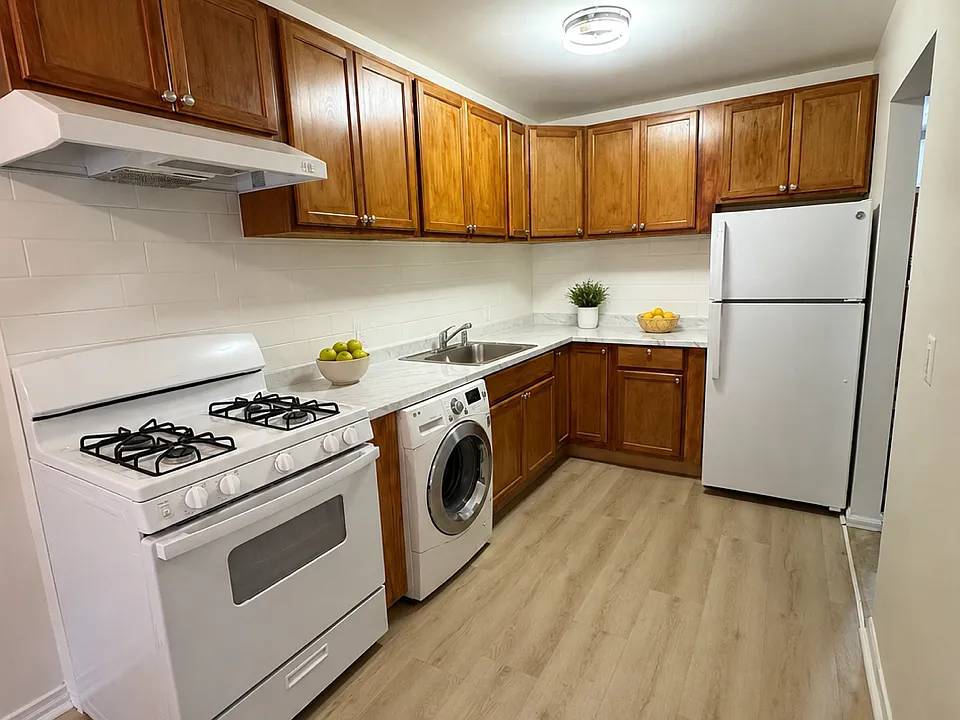 40-27 74th St #2F