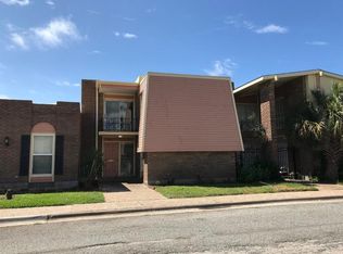 7017 Weiss Dr, Galveston, TX 77551