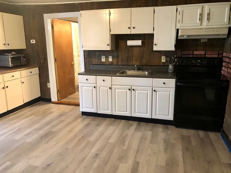 60 E Main St — Photo 6