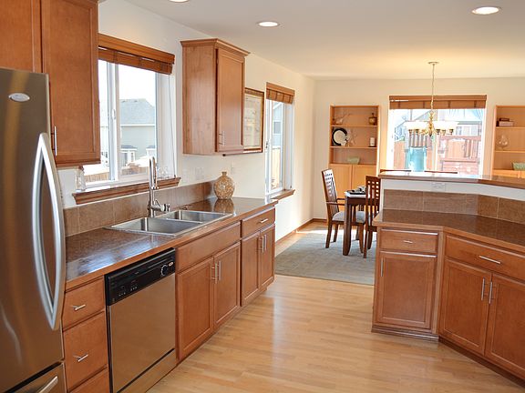3rd image of 8412 71st St NE