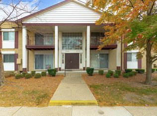 29200 Gloede Dr #135, Warren, MI 48088