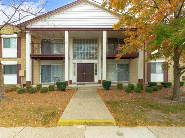 29200 Gloede Dr #135, Warren, MI 48088