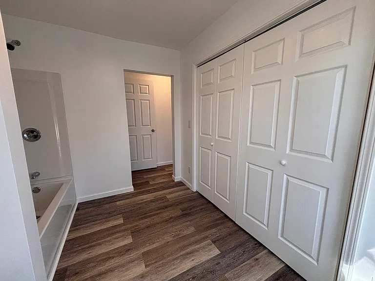 1004 E Delmar St — Photo 21