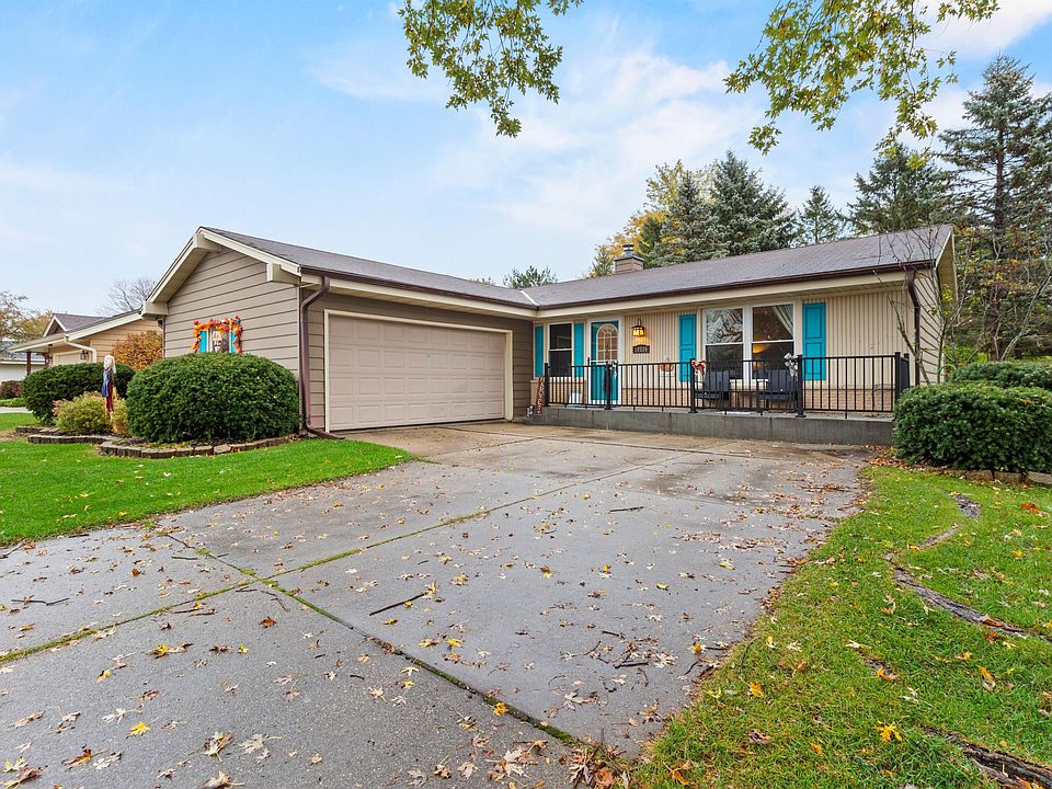 2nd image of W164N10536 Timberline Ct