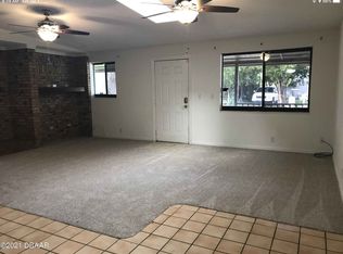 1443 Atlanta Dr, Daytona Beach, FL 32117