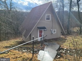 854 High Top Rd, Linden, VA 22642