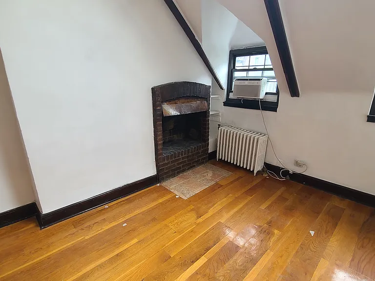 396 Bleecker St #4H — Photo 3