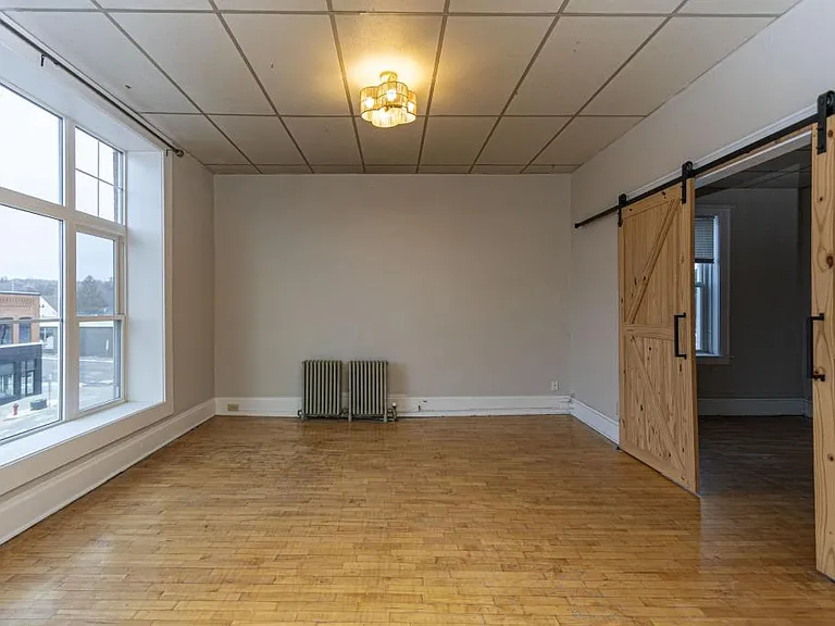 16 1/2 Minnesota Ave E #9 — Photo 10