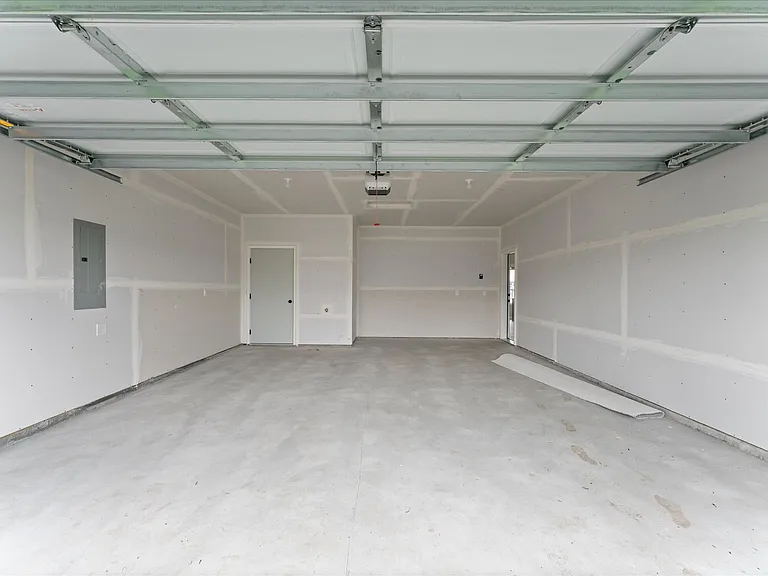 Acclaim of Woodbury Modern Living, Thoughtfully Designed — Photo 19