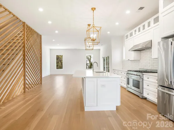 129 French St #A, Charlotte, NC 28216