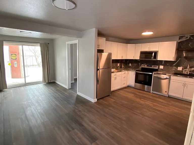 921 Walker Ave — Photo 5