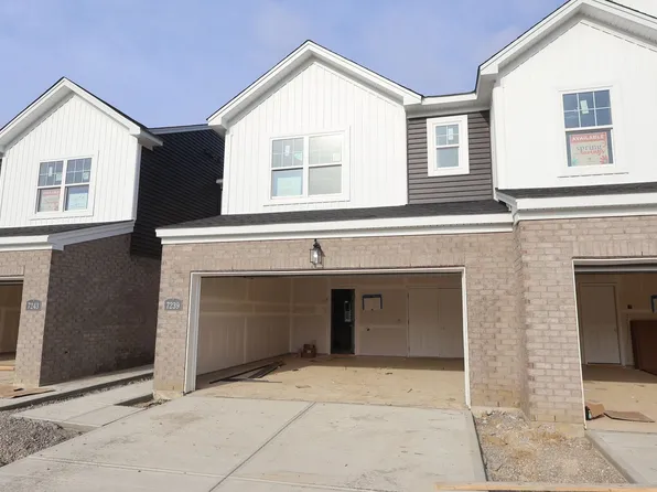 7239 Grandway Dr, West Chester, OH 45069