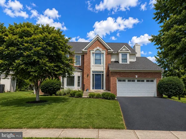 20937 Cox Mills Ct, Ashburn, VA 20147