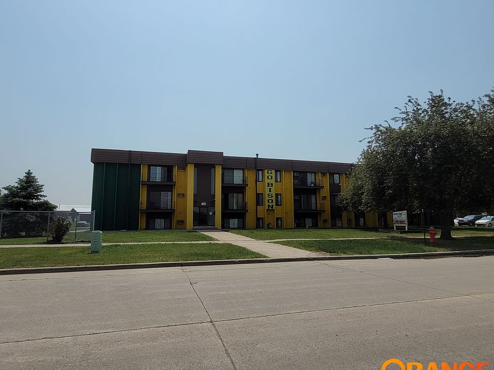 1st image of 1440 Dakota Dr N #14