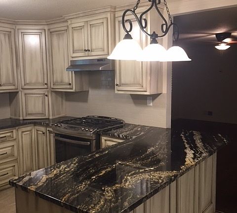 3rd image of 384 Riverdale Dr