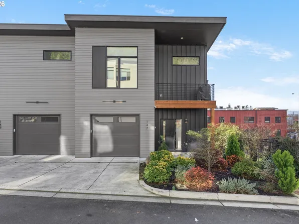 147 Shelton McMurphey Blvd, Eugene, OR 97401