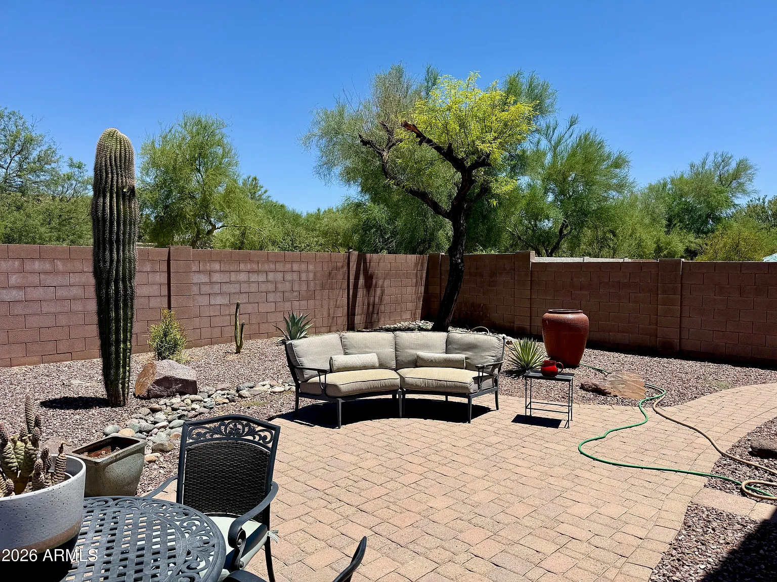 3 bed, 2.0 bath, 1393 sqft, $2,400 — Photo 4